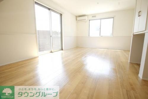 居室・リビング　※別部屋参考写真