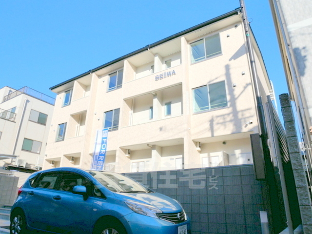 Ys court