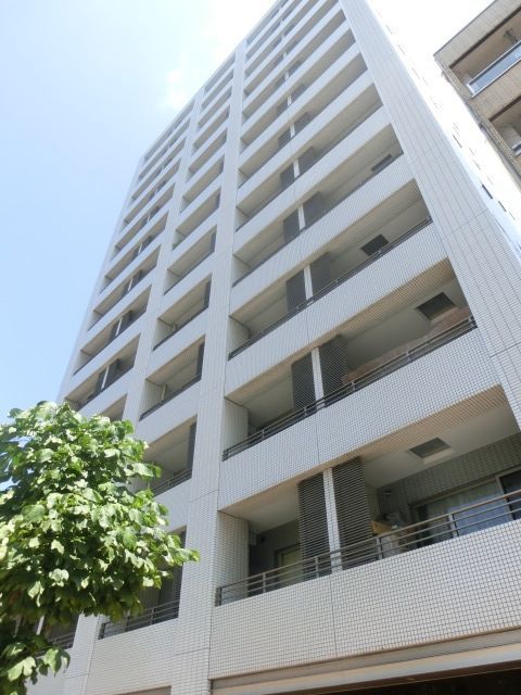 建物外観　☆重厚感あふれる外観です☆