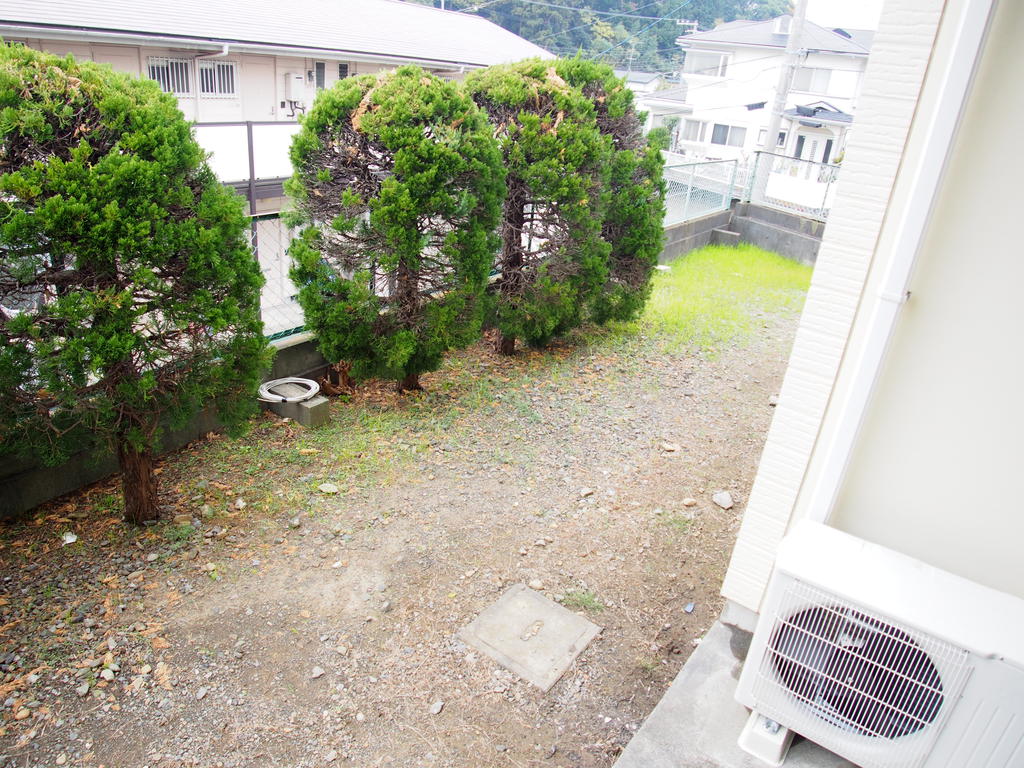 庭　共用扱いですが庭スペースもあります！！