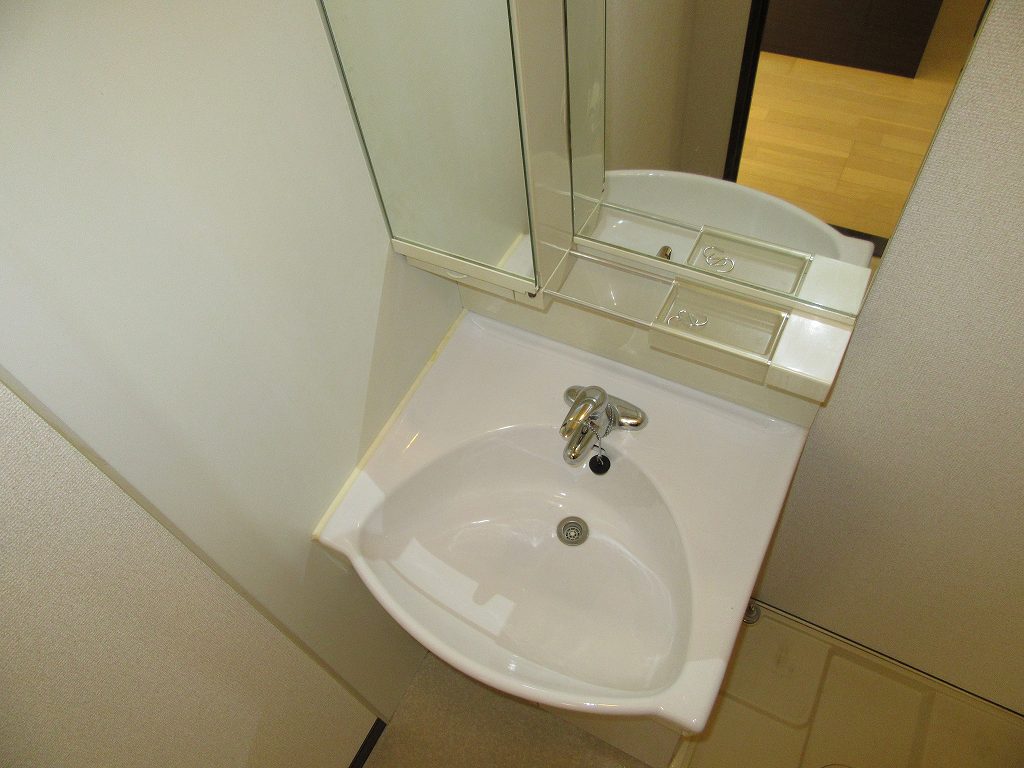 洗面設備　独立洗面台※同タイプ