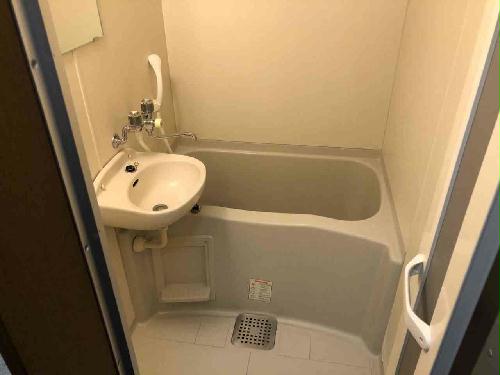 バス・シャワールーム　設備・仕様は号室により異なる為、現況を優先致します。