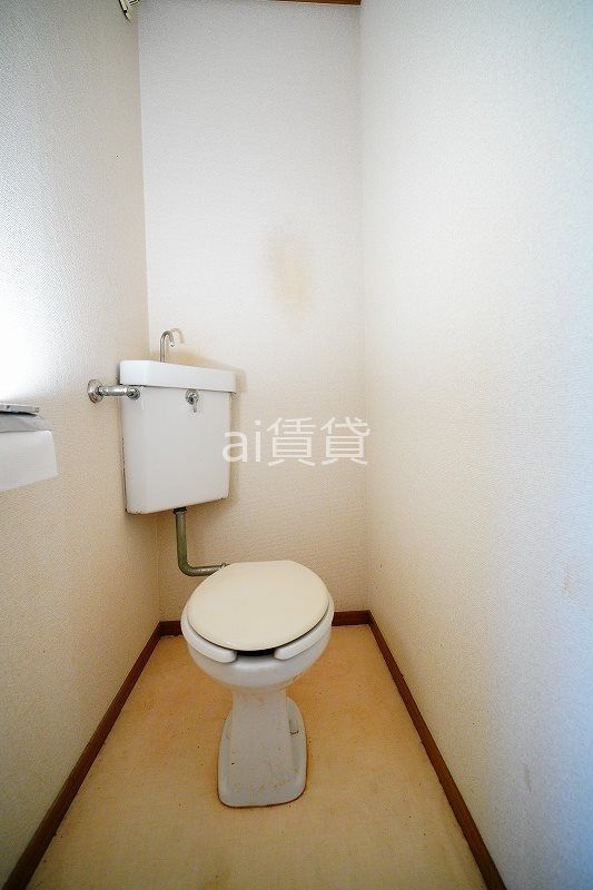 【小金井市前原町のアパートのトイレ】