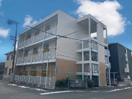 レオパレスリソナの建物外観