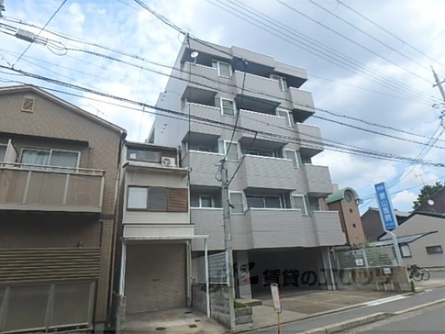 【京都市右京区西院西今田町のマンションの建物外観】