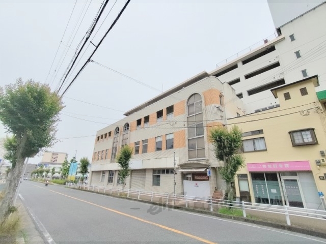 三郷駅前ビルの建物外観