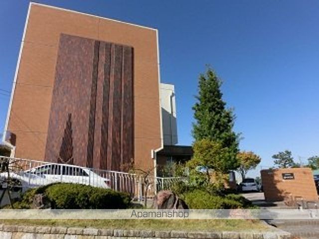 中学校　植田中学校（中学校）まで1138m