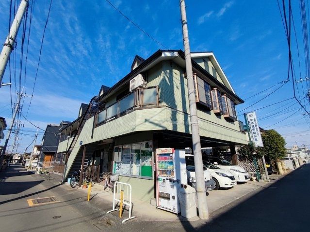 立川市栄町のアパートの建物外観