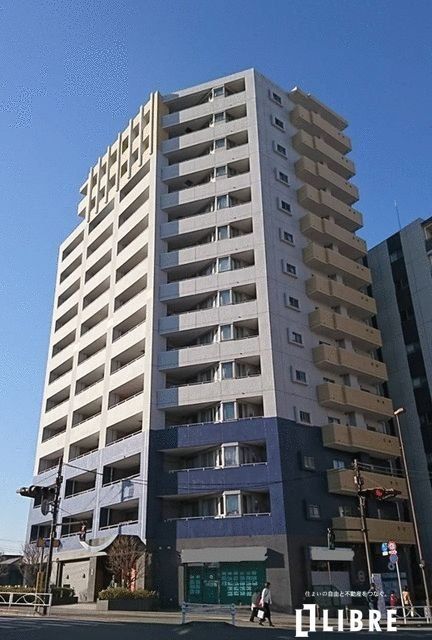 日野市新町のマンションの建物外観