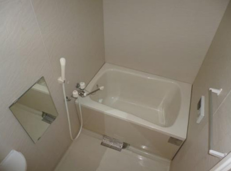 バス・シャワールーム　ゆったり過ごせるお風呂です