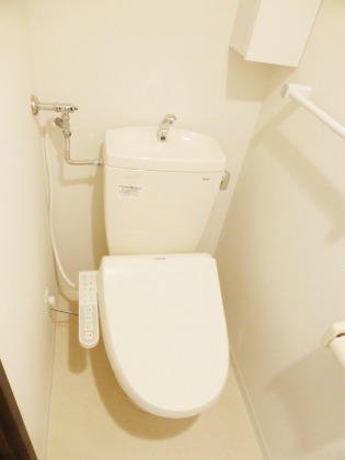トイレ　ウォシュレット設置済みです！