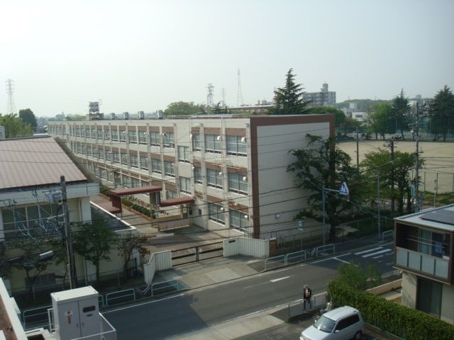 中学校　名古屋市立名塚中学校（中学校）まで1115m