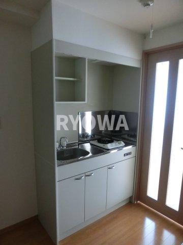 キッチン　掲載の写真は退去前の写真となります。