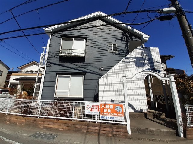 ミクターハイツの建物外観