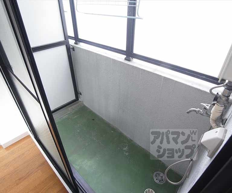 バルコニー　洗濯機を設置できます