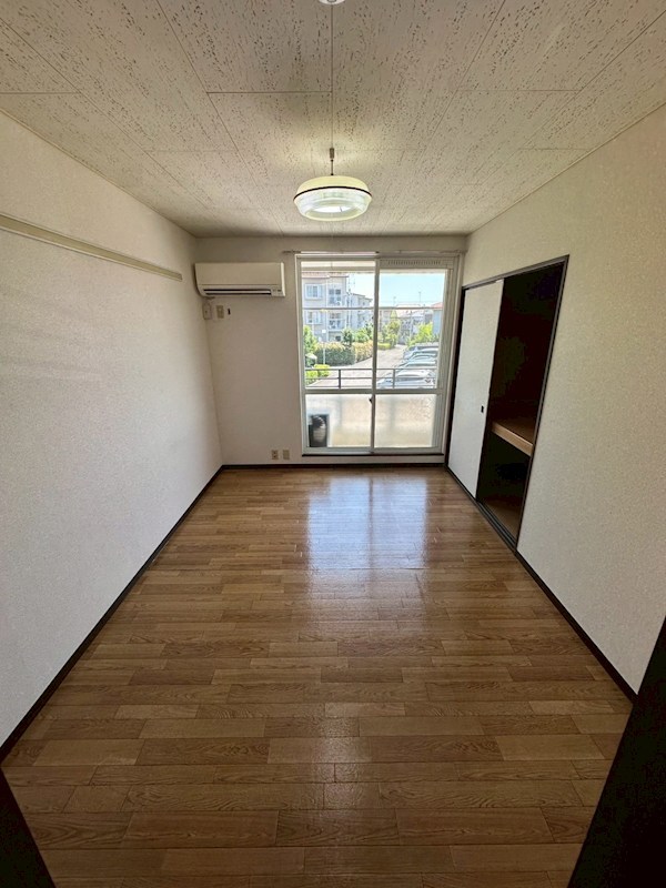 居室・リビング　現況優先