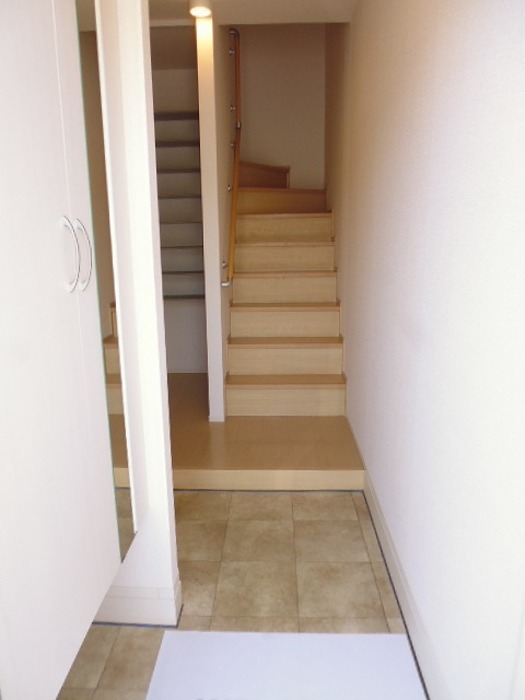 玄関　明るい玄関です