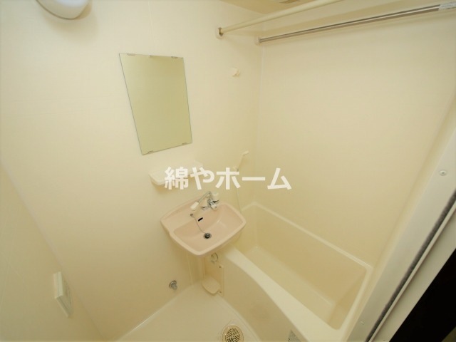 バス・シャワールーム　お風呂です