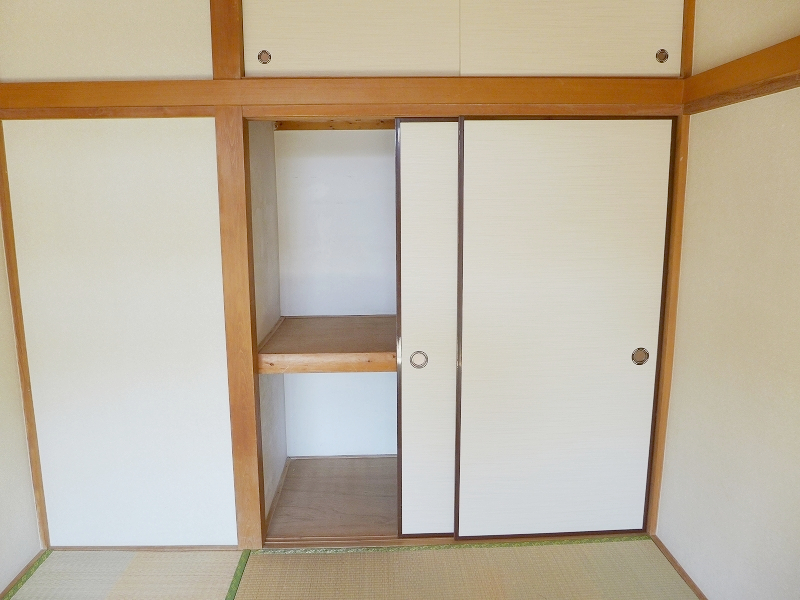 収納　和室２　押入