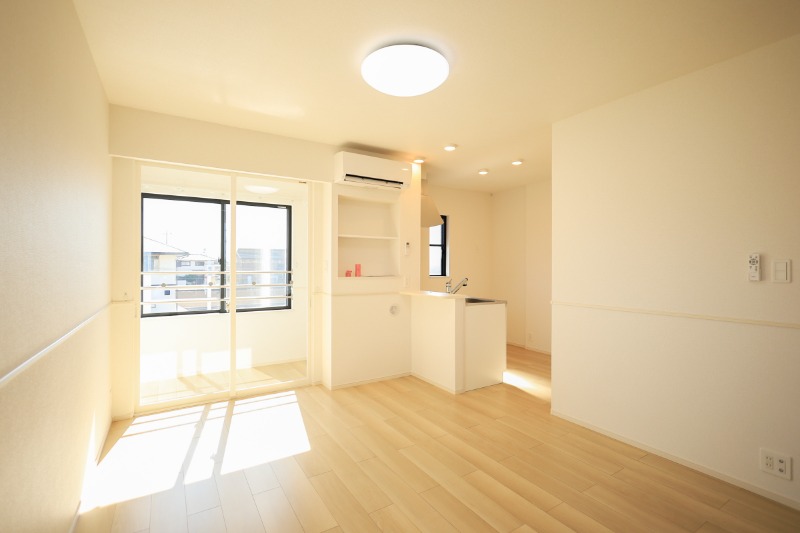 居室・リビング　図面と現状に相違がある場合には現状を優先