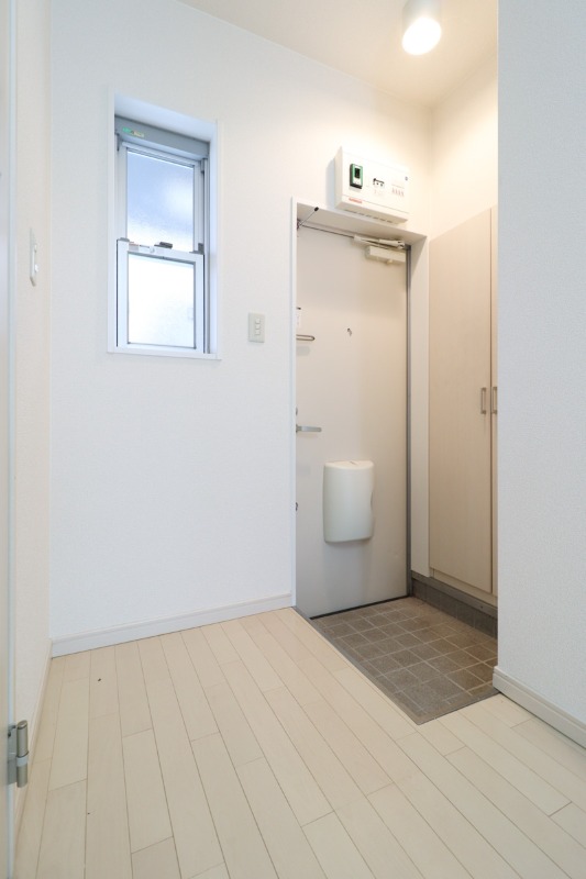 玄関　図面と現状に相違がある場合には現状を優先