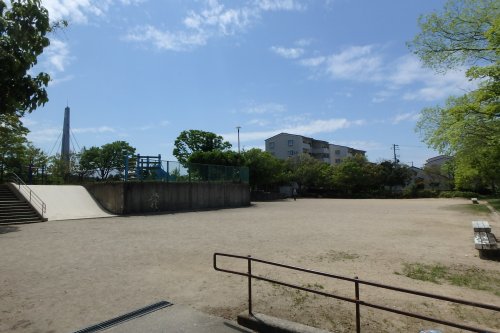 研究学園5団地 523号棟の周辺写真