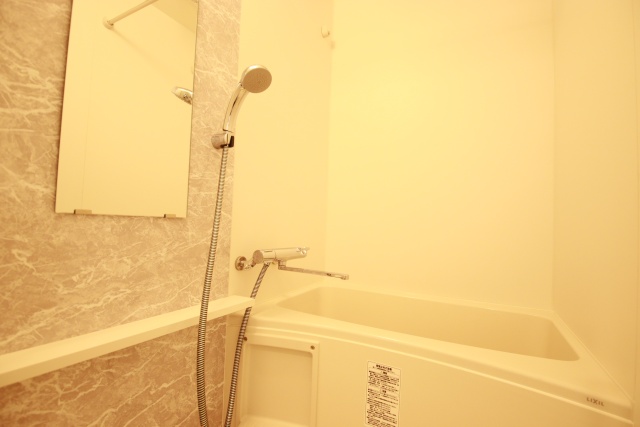 バス・シャワールーム　※別室の参考写真の為、現況優先です。