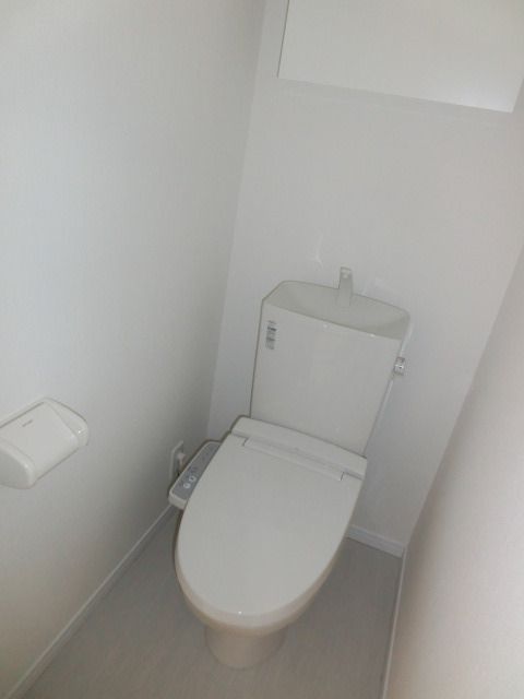 トイレ　清潔感のあるトイレです