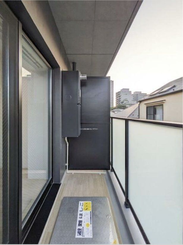 バルコニー　バルコニー