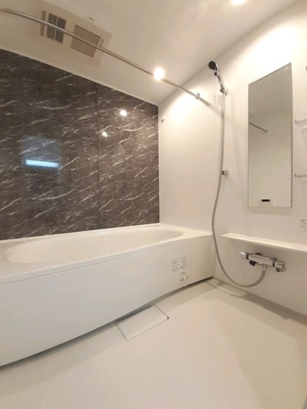 バス・シャワールーム　図面と現状に相違がある場合には現状を優先