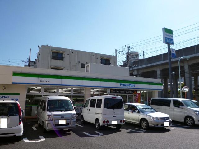 コンビニ　ファミリーマート（コンビニ）まで200m