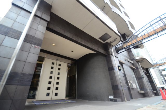 建物外観　外観は落ち着いています