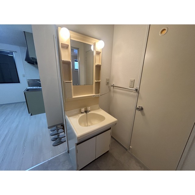 洗面設備　広い洗面スペース