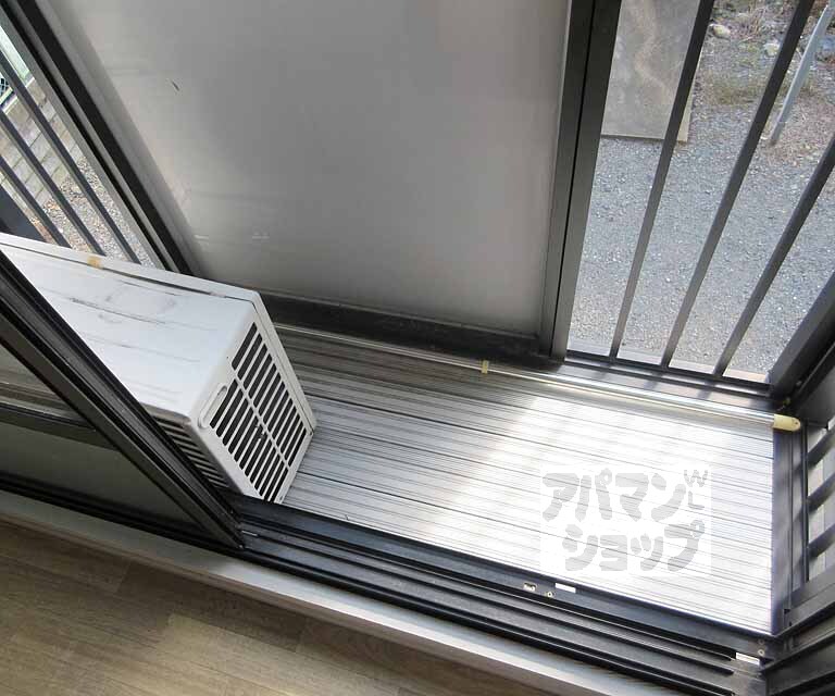 バルコニー　コンパクトなバルコニー