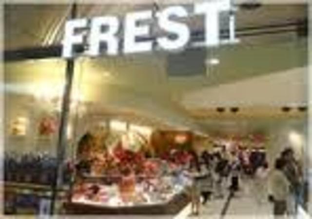 スーパー　フレスト天満橋店（スーパー）まで595m