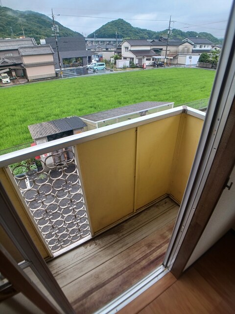 バルコニー　バルコニー