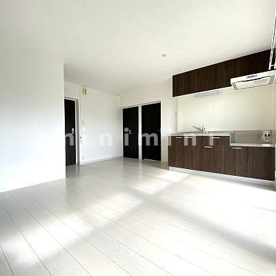 居室・リビング　※写真は別号室のものですので現状優先とさせていただきます