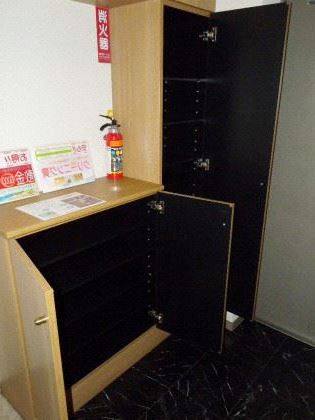 その他設備　シューズボックス