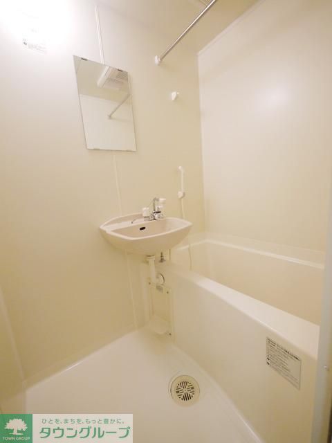 バス・シャワールーム　★浴室乾燥機付きバスルーム★