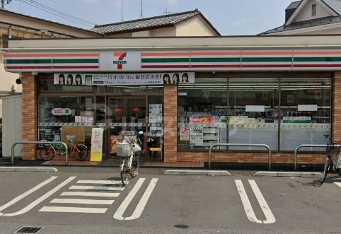 コンビニ　セブンイレブン松戸三矢小台店（コンビニ）まで290m