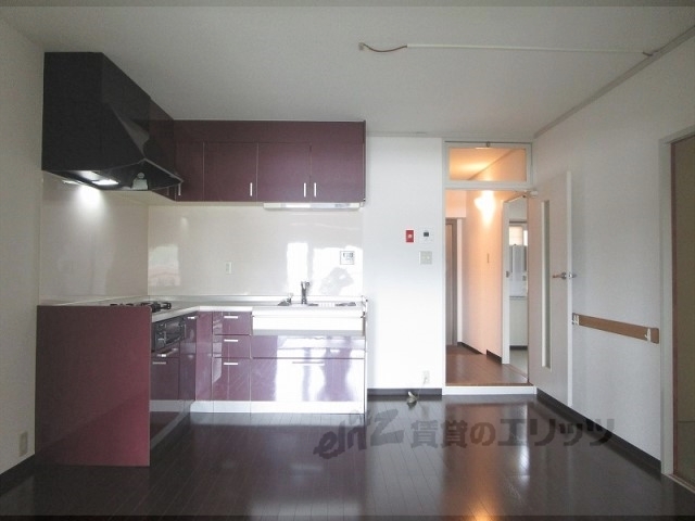 居室・リビング　８．５帖のＤＫ