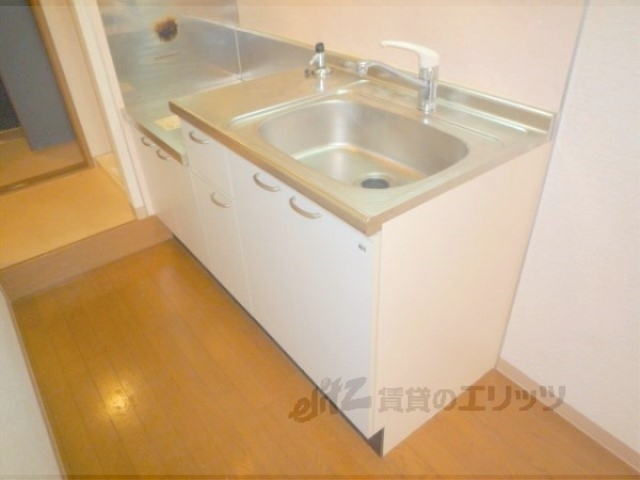 キッチン　２口コンロ設置可です。