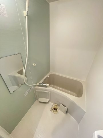 バス・シャワールーム　※同間取りの別のお部屋の画像です※現況を優先します