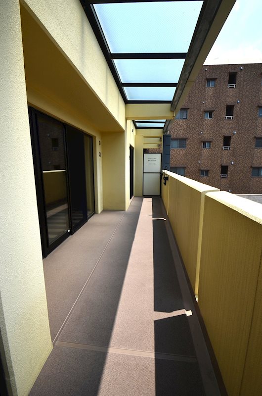 バルコニー　ベランダ　※参考写真