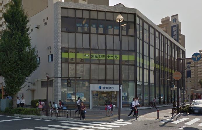 銀行　横浜銀行 本郷台支店（銀行）まで2890m