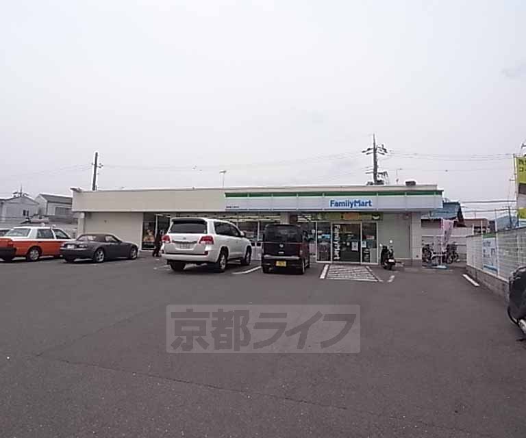 コンビニ　ファミリーマート天神川高辻店（コンビニ）まで281m