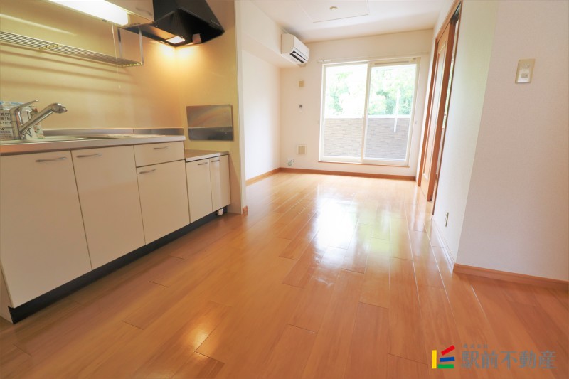 居室・リビング　日当たり良好なリビングです♪