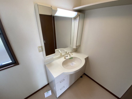 洗面設備　※別部屋の写真です