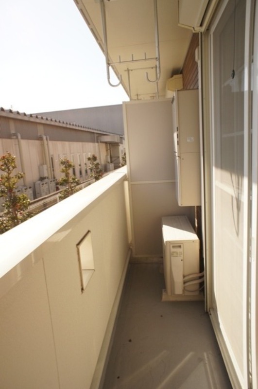 バルコニー　図面と現状に相違がある場合には現状を優先