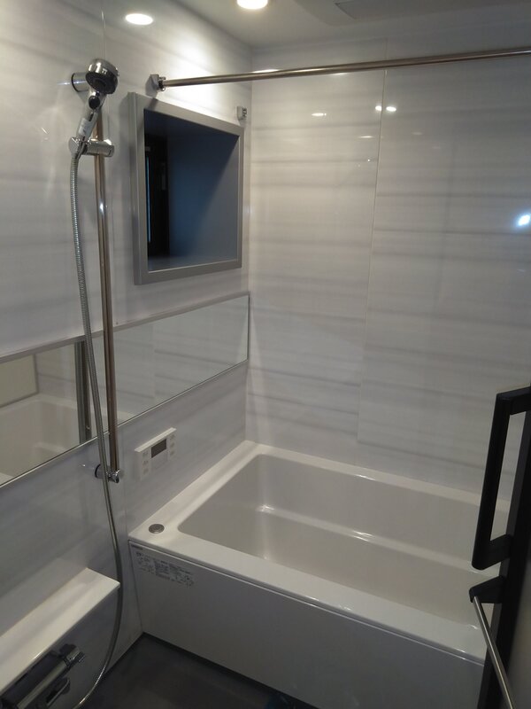 バス・シャワールーム　バス